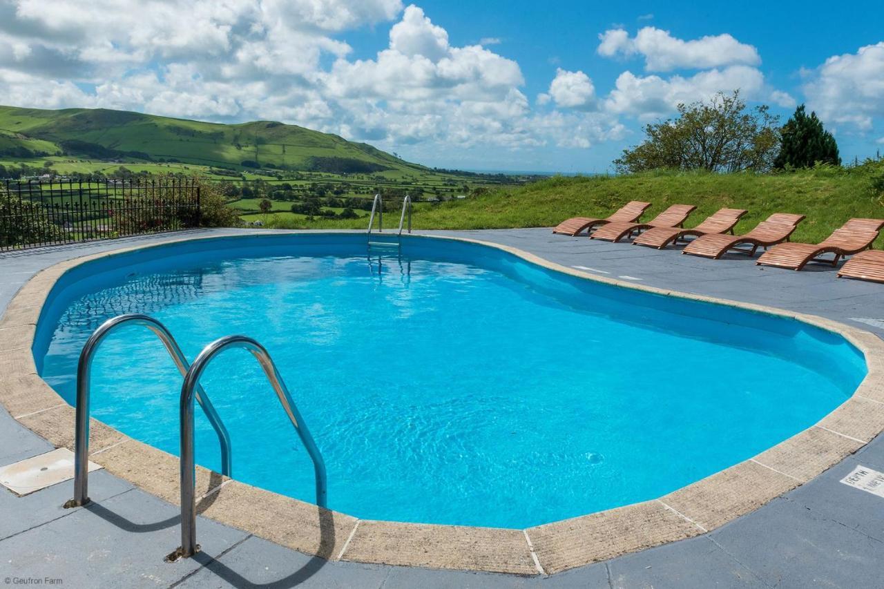 Farmhouse & Cottage At Geufron Farm - Dog Friendly Bryn-crug Bagian luar foto