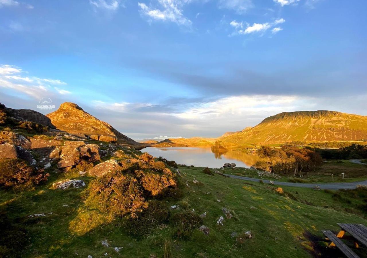 Farmhouse & Cottage At Geufron Farm - Dog Friendly Bryn-crug Bagian luar foto